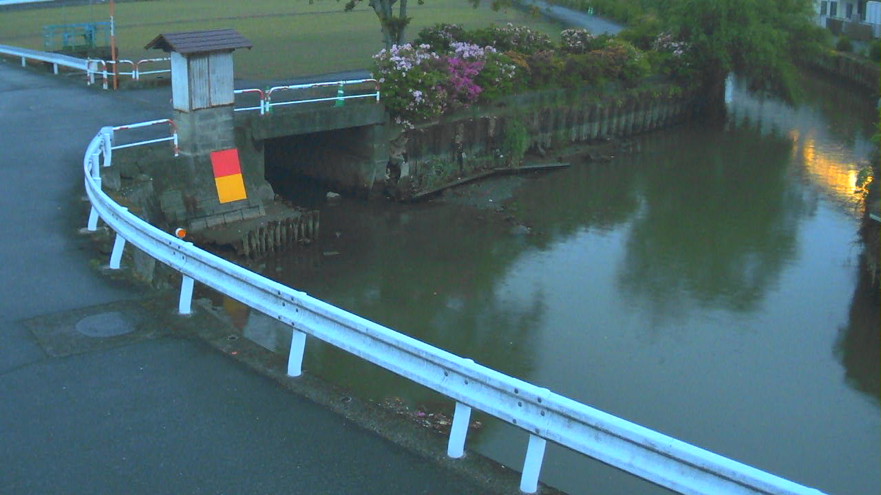 宇土市旭町　船場川（江部）