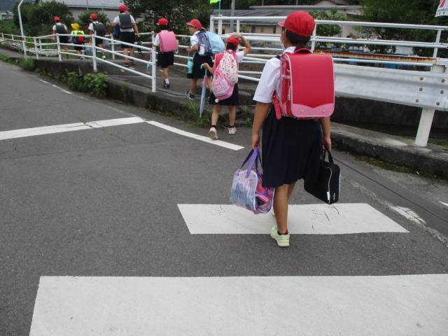 登校