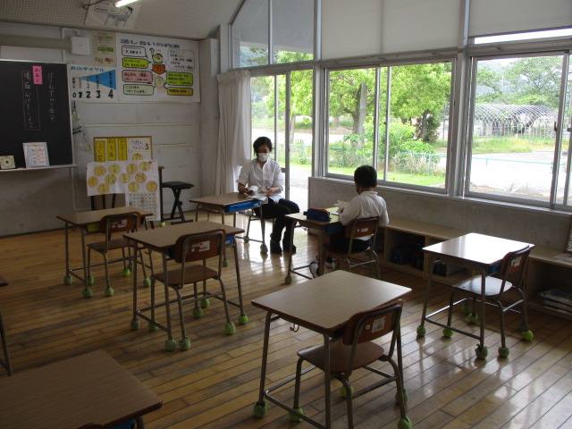 3年