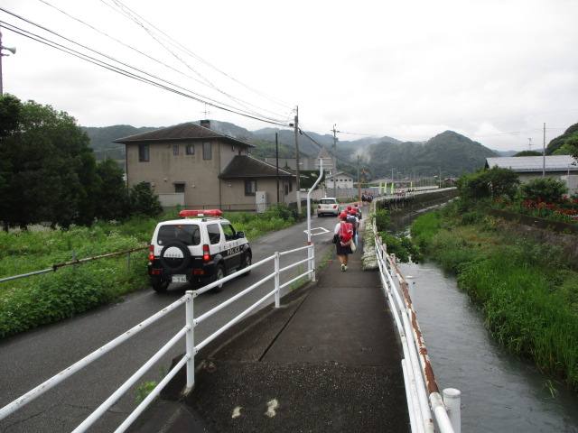 登校