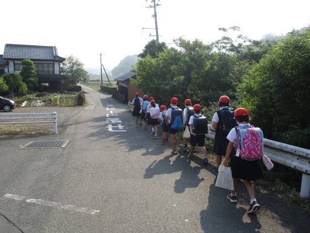 登校