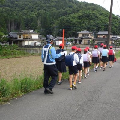 登校