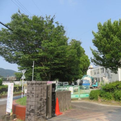 通用門