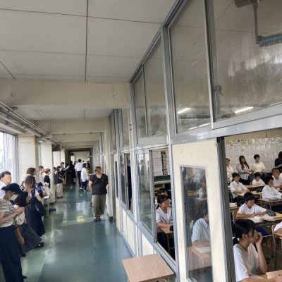１