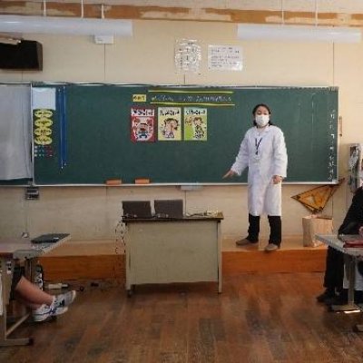給食センター　栄養教諭　川口先生